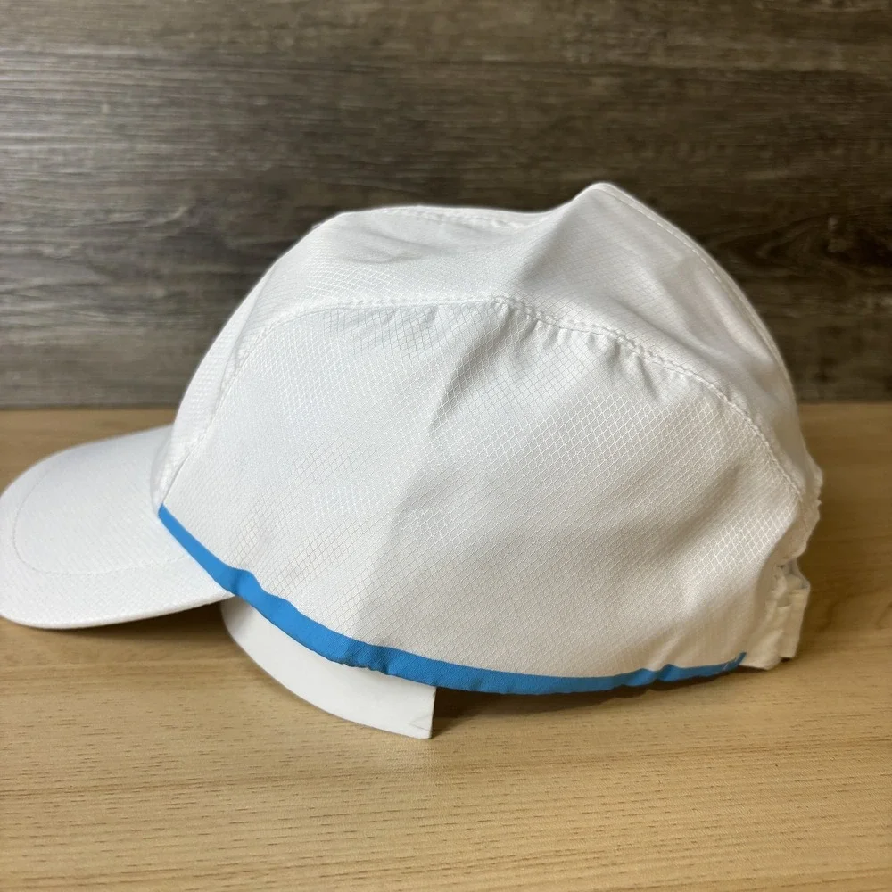 outdoor cap Company good used